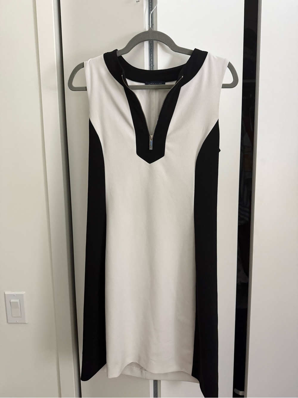 Tommy Hilfiger Black and White Sleeveless Zip-Front Shift Dress